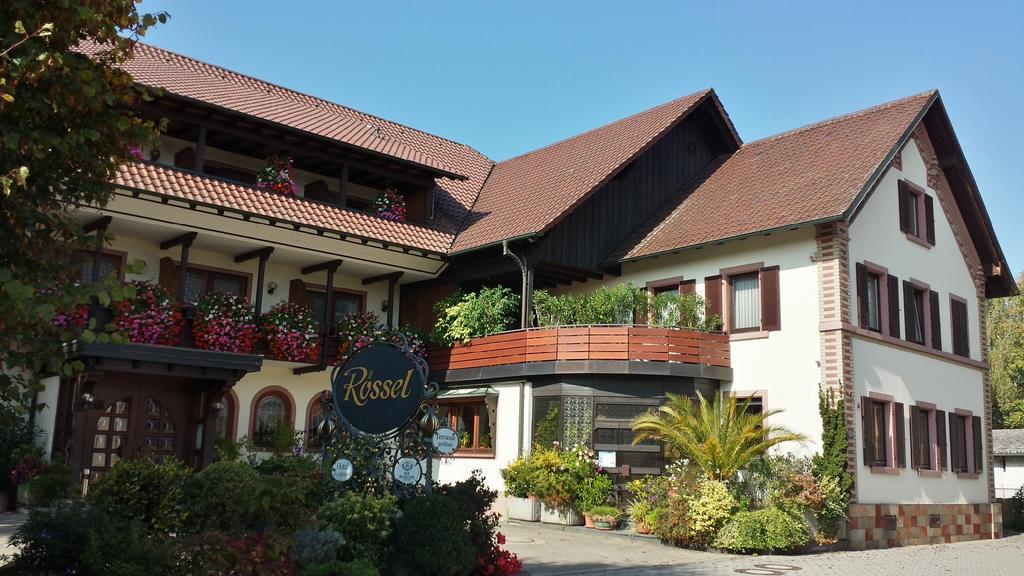 Gasthaus Zum Roessel Lichtenau Scherzheim Exterior photo